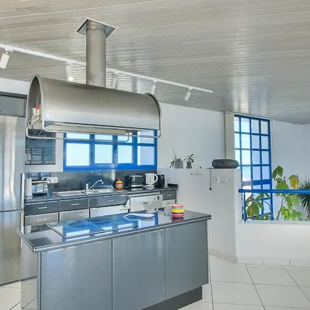 Galeretes Ju By Carlosferien Denia